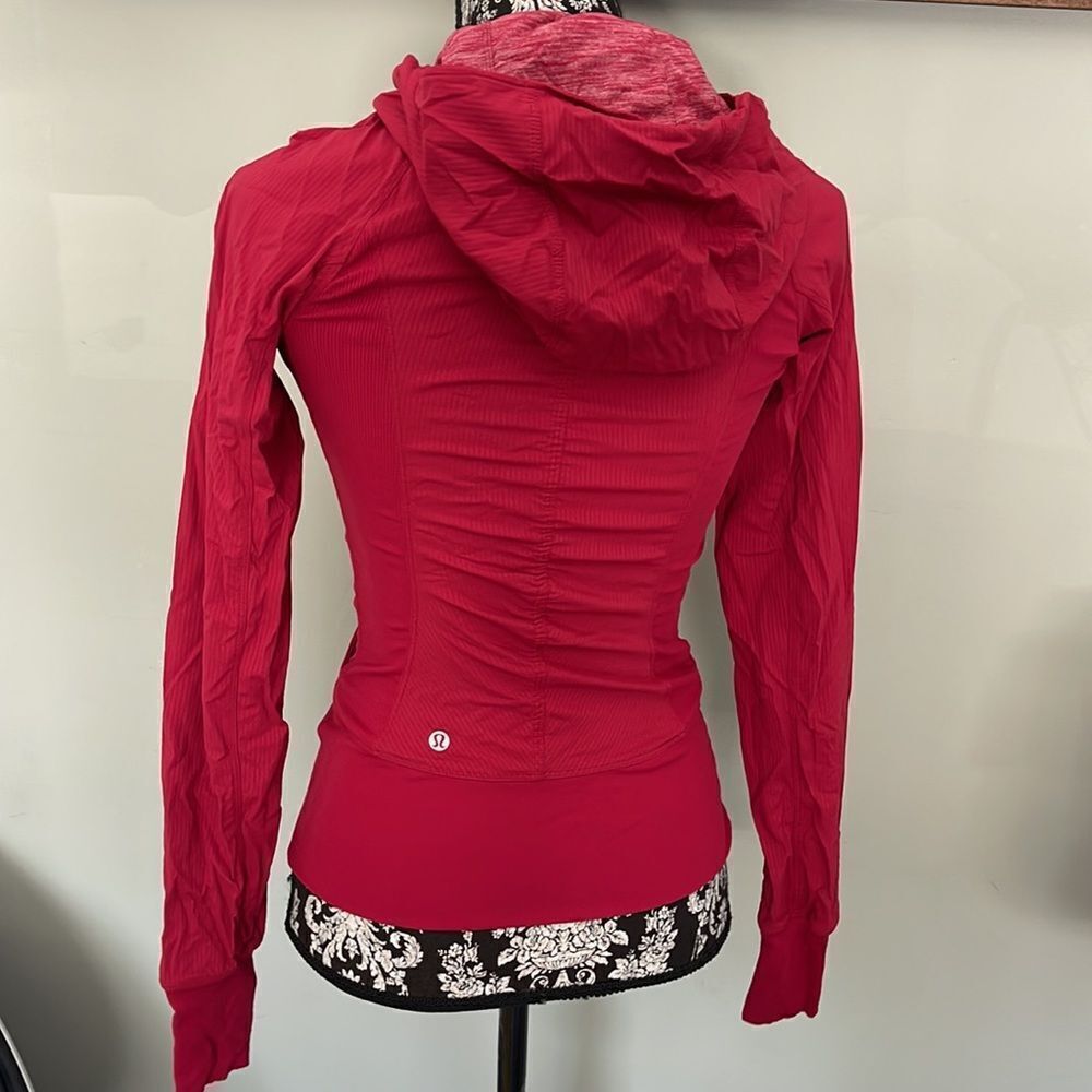 Lululemon Reversible Size 2 Jacket - Picture 2 of 2